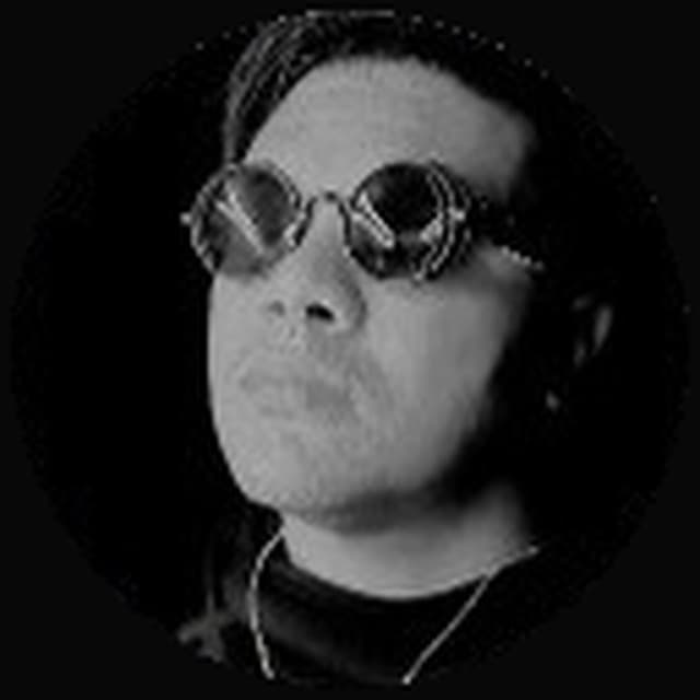 Portrait of Néstor Barraza, full-stack engineer at Known Distance